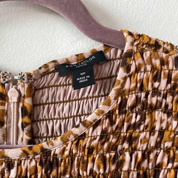 NWT Ann Taylor Petite Animal Print Smocked Dress - Picture 5 of 9